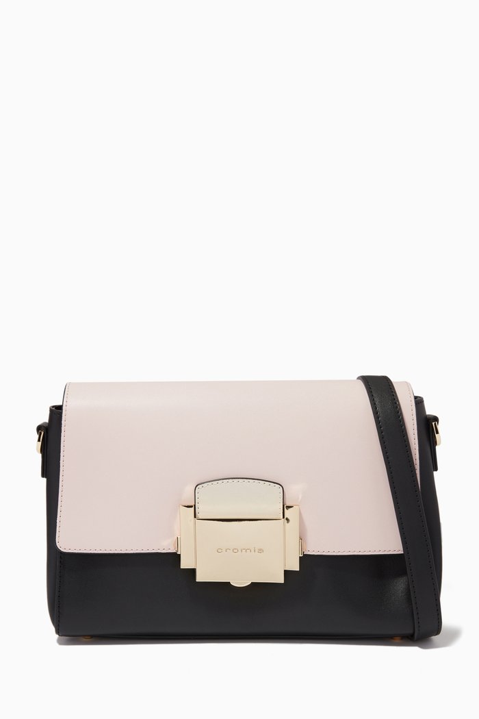 

Shoulder Bag in Calfskin, Black