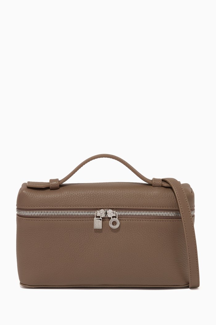 

Extra Pocket L19 Pouch in Dyed Calfskin, Brown