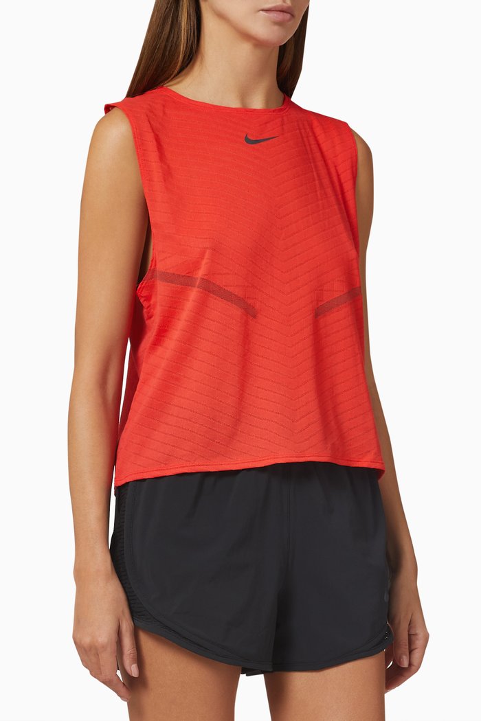 

Dri-FIT ADV Run Division Tank in Technical Mesh, Red