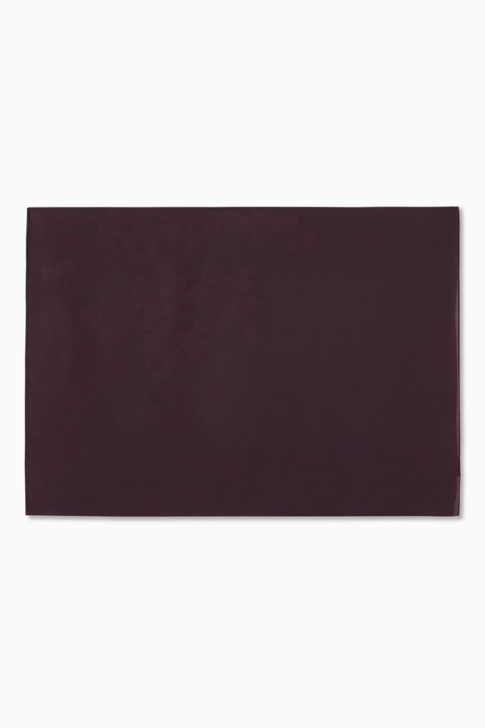 

Classic Stole in Crepe De Chine, Burgundy