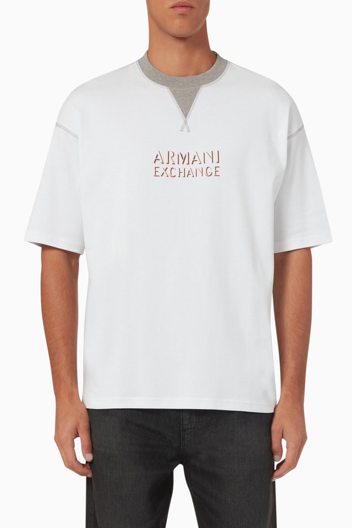 

Contrast Logo T-shirt in Cotton, White