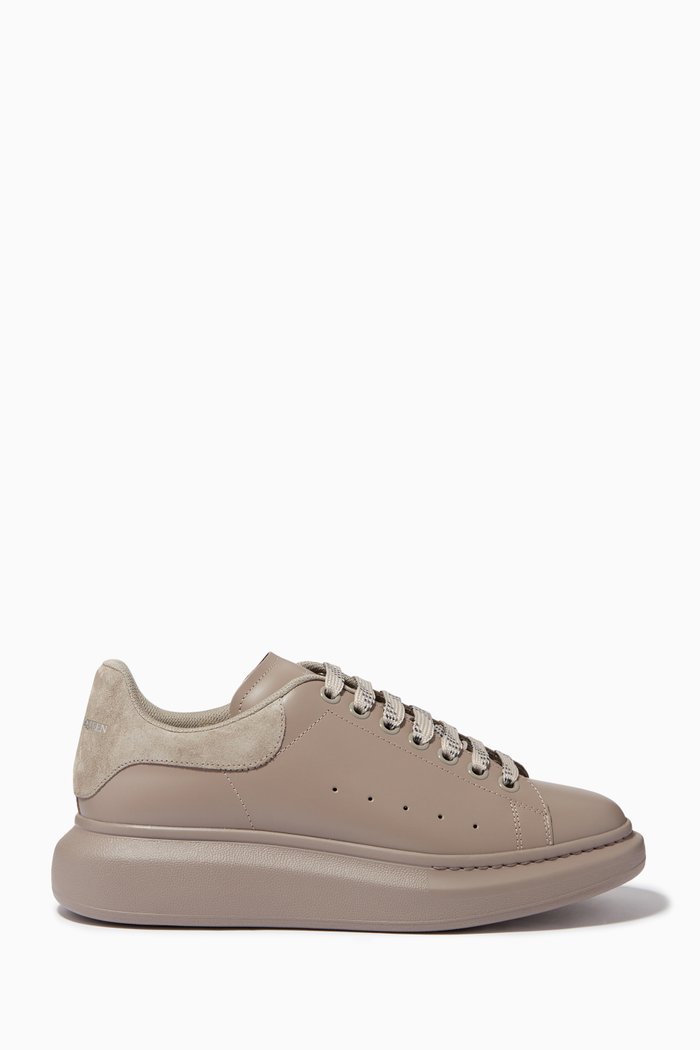 

Oversized Low-top Sneakers in Leather, Green