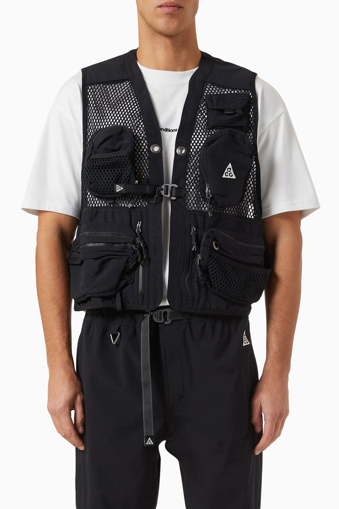 

ACG Buttles Vest in Mesh, Black