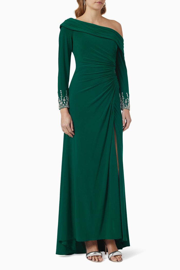 

Off-shoulder Gown in Jersey, Green