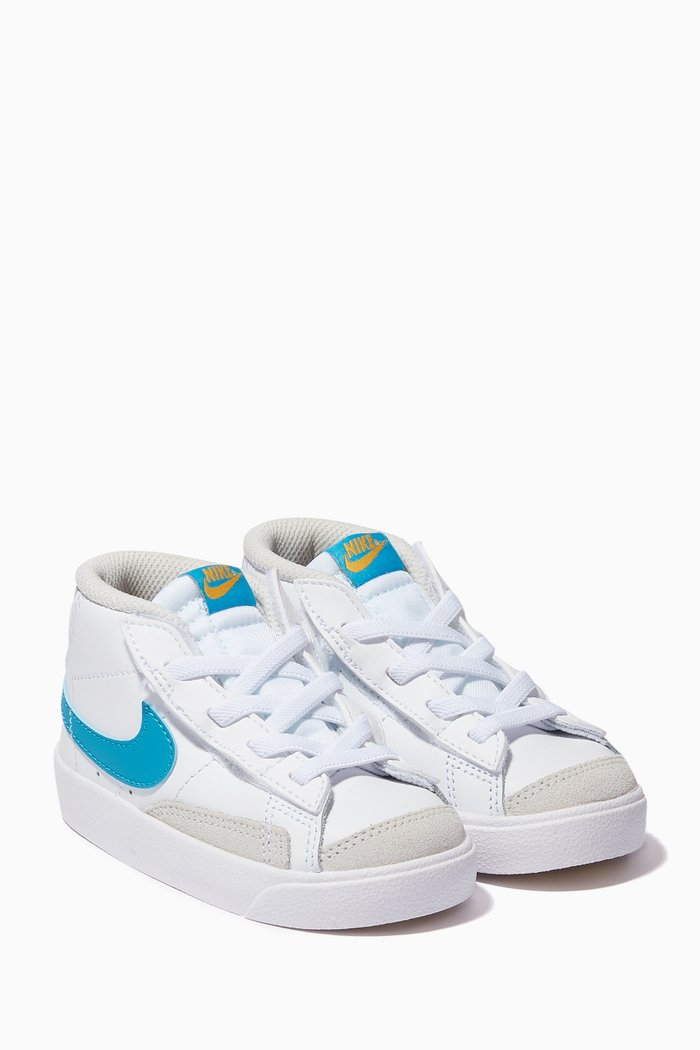 

Blazer Mid '77 Sneakers in Leather, White