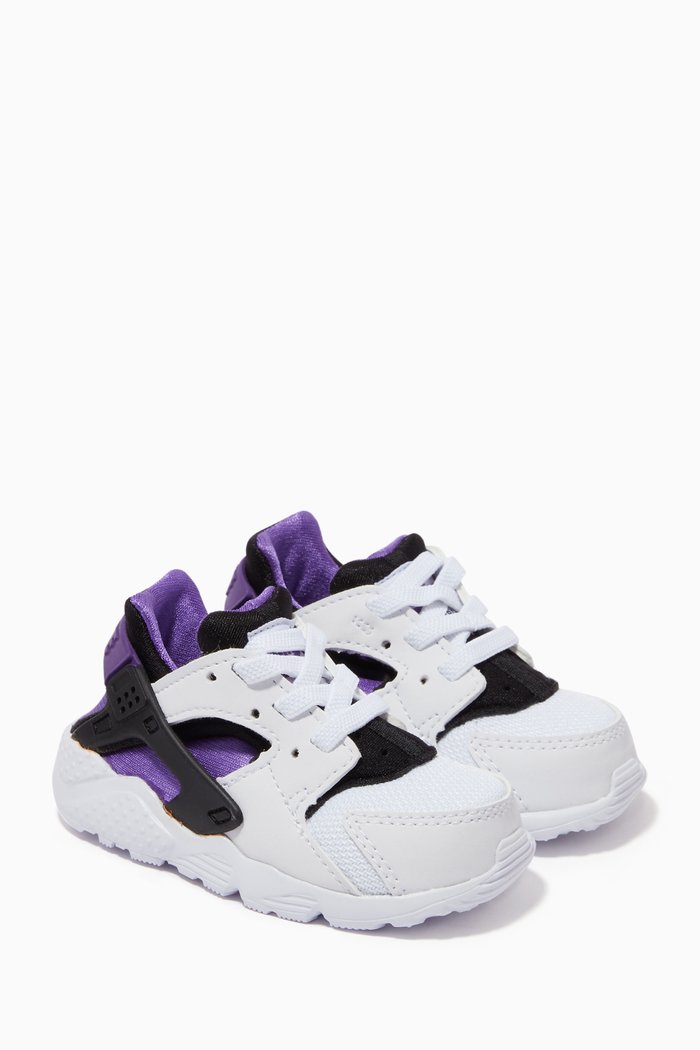 

Huarache Run Sneakers in Textile & Mesh, White