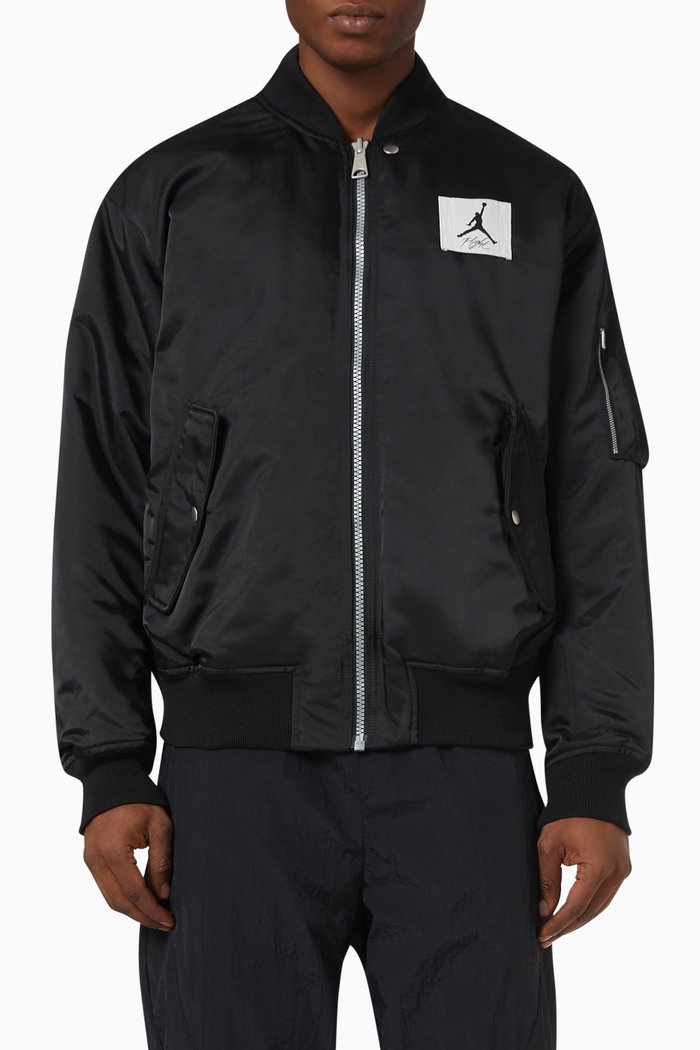 

Jordan Essential Statement Renegade Jacket in Nylon, Black