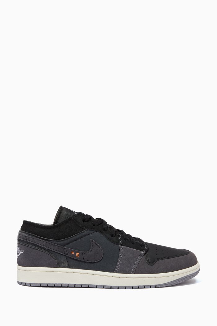 

Air Jordan 1 SE Craft Low-top Sneakers in Leather, Black