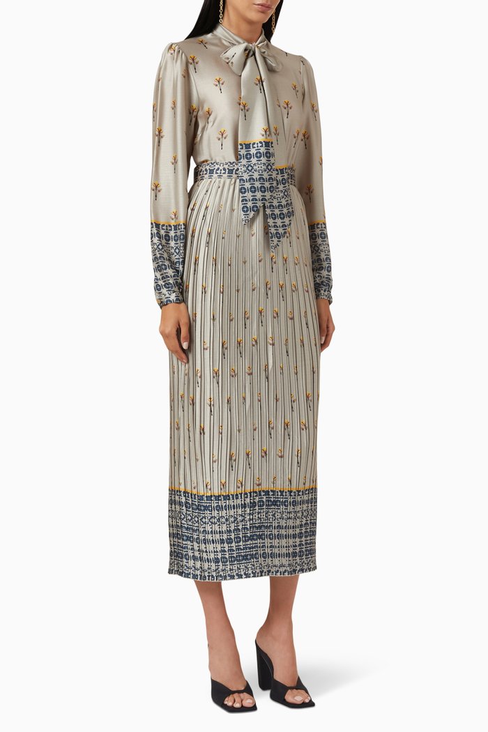 

Long Sleeve Pleated Dress, Grey