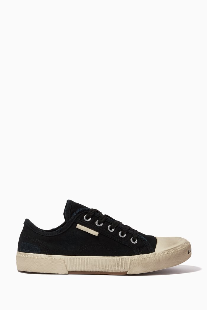 

Paris Low Top Sneakers in Canvas, Black