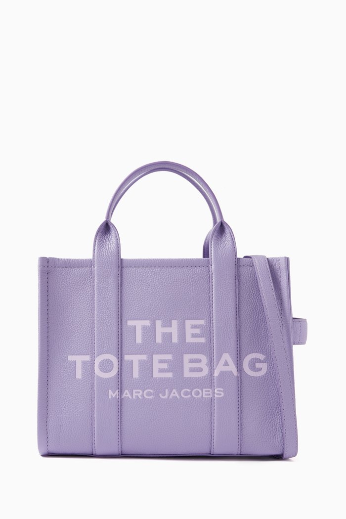 

The Medium Traveler Tote Bag in Cow Leather, Purple