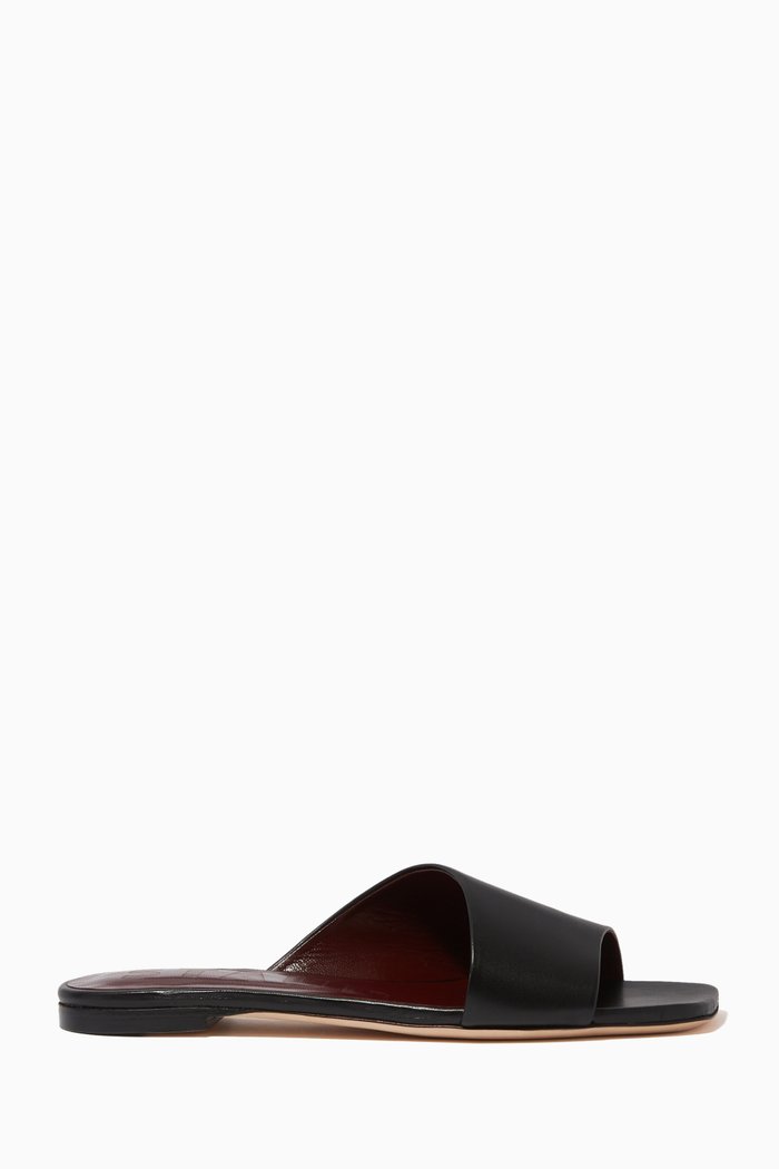 

Nevil Flat Sandals in Nappa, Black