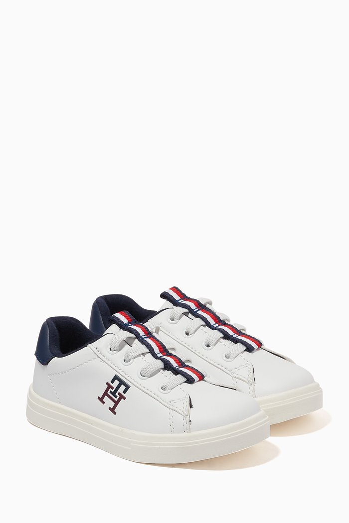 

Logo Low Cut Sneakers in Polyester, White
