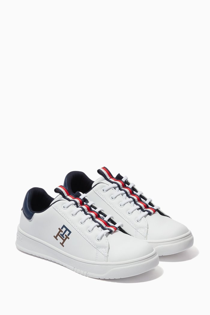 

Low Cut Lace-up Sneakers in Faux-leather, White