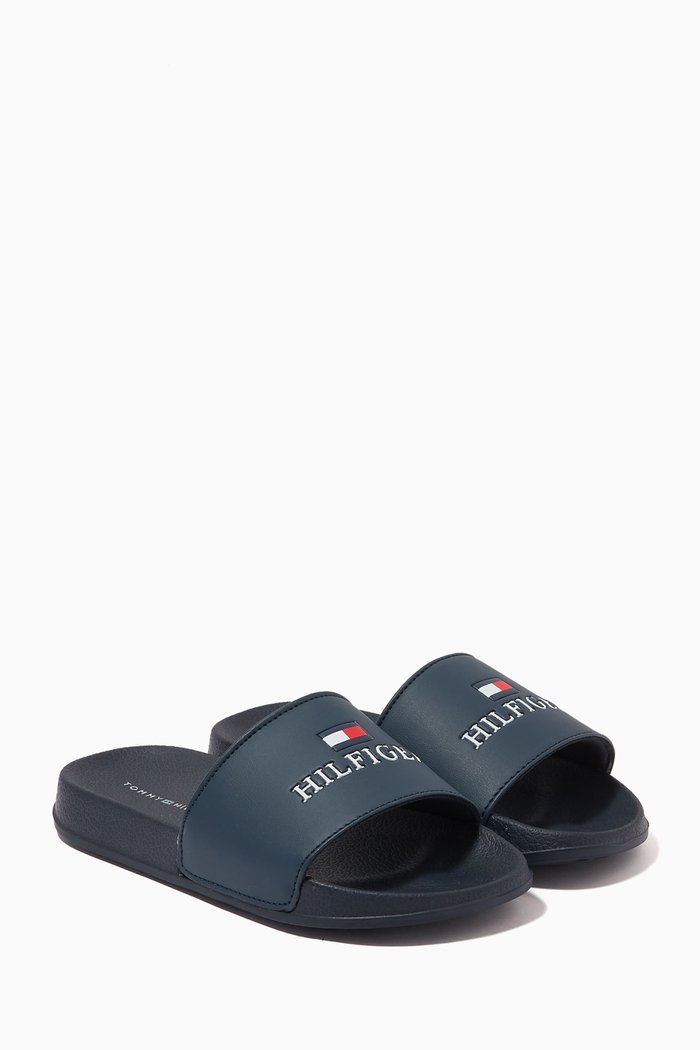 

Logo Slides in Textile, Blue