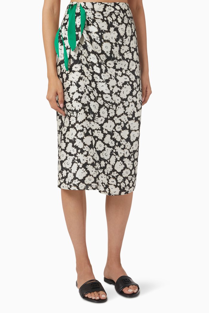 

Floral Midi Skirt in Satin, Black