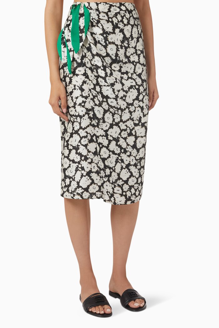 

Floral Midi Skirt in Satin, Black
