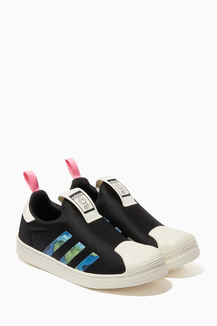 

x André Saraiva Sneakers in Mesh, Black