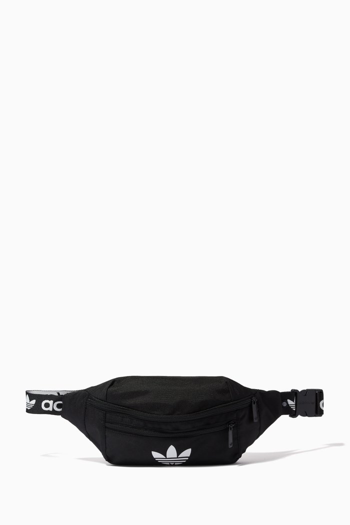 

Adicolor Classic Waist Bag in Recycled Material, Black
