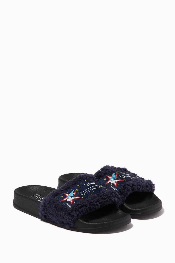 

x Disney Slide Sandals in Teddy & Rubber, Black