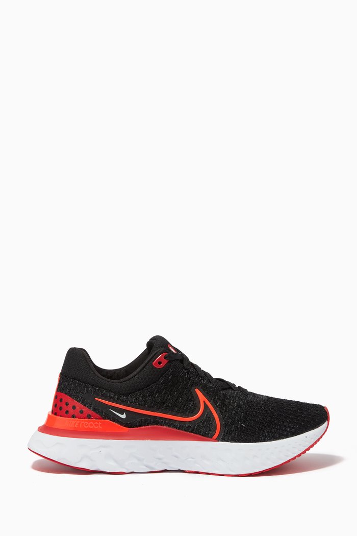 

React Infinity Run Flyknit 3 Sneakers, Black