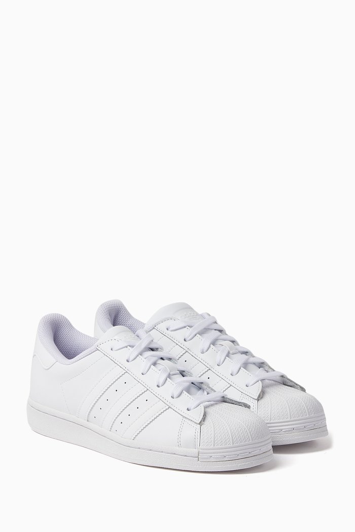 

Junior Holographic Superstar Sneakers, White
