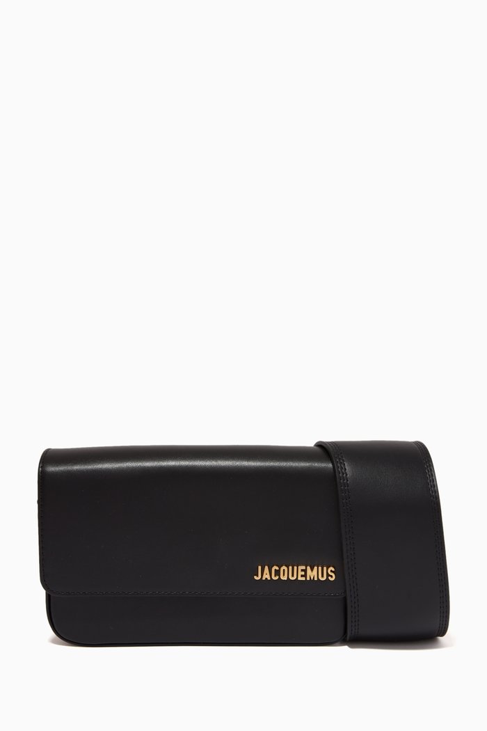

Le Carinu Shoulder Bag in Smooth Leather, Black