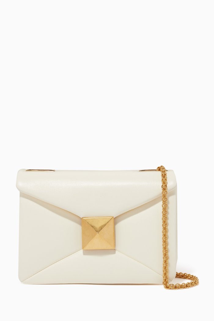 

Valentino Garavani One Stud Shoulder Bag in Nappa, Neutral