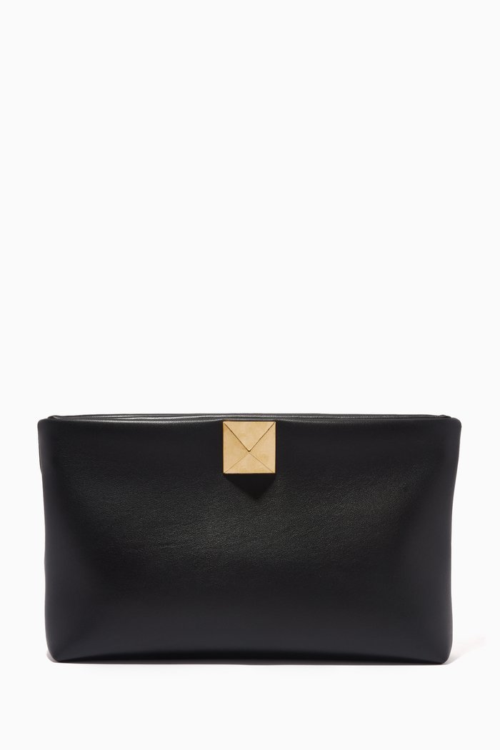 

Valentino Garavani One Stud Clutch in Leather, Black