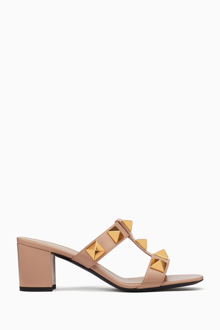 Valentino Garavani Roman Stud Sandals in Leather, Pink
