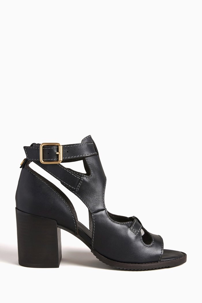 

Jaylei Ankle Sandals in Leather, Black