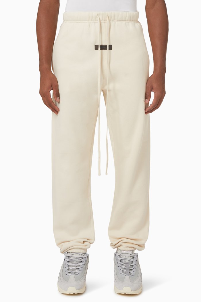 

Essentials Sweatpants in Fleece, Neutral