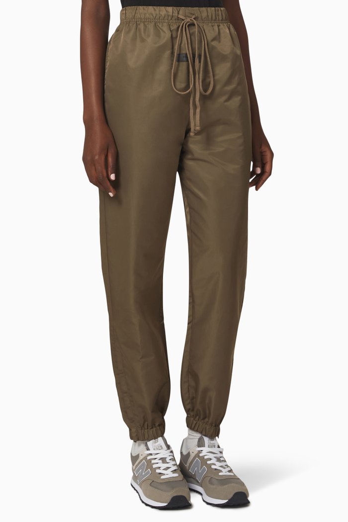 

Essentials Trackpants in Nylon, Brown
