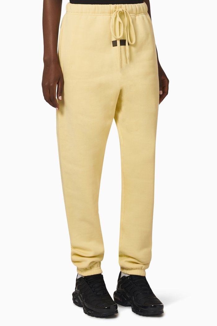 

Essentials Sweatpants in Fleece, Neutral