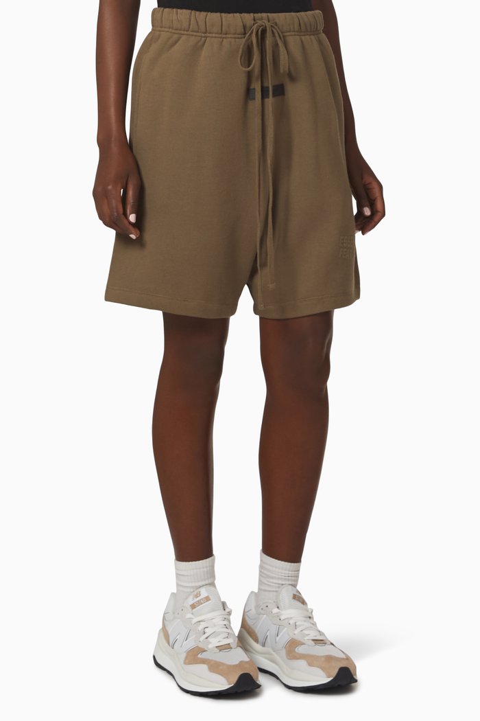 

Essentials Sweatshorts in Fleece, Brown