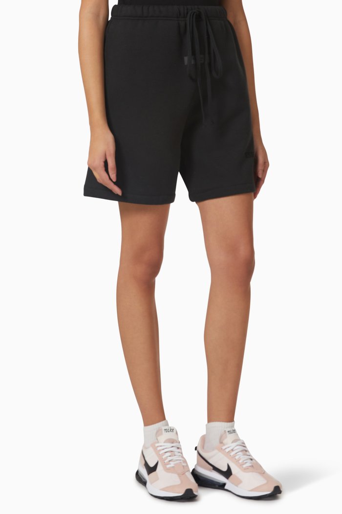 

Unisex Essentials Sweatshorts in Fleece, Black