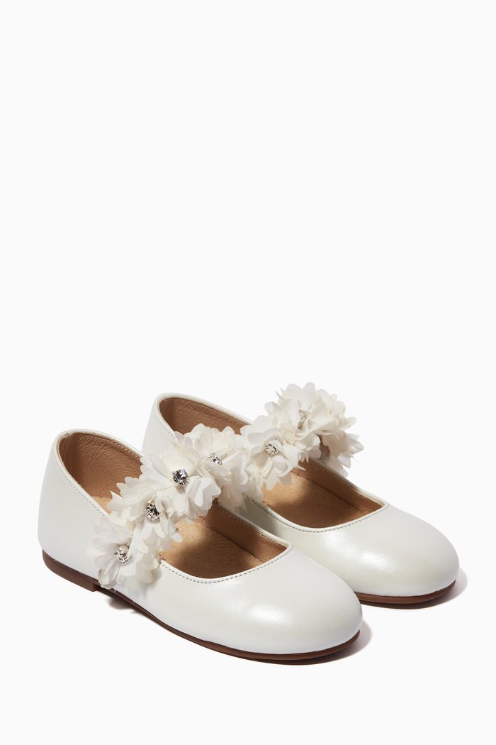 

3D Floral Ballerina Shoes in Leather, Neutral