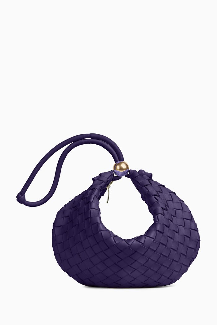 

Turn Medium Pouch in Lambskin Leather, Purple