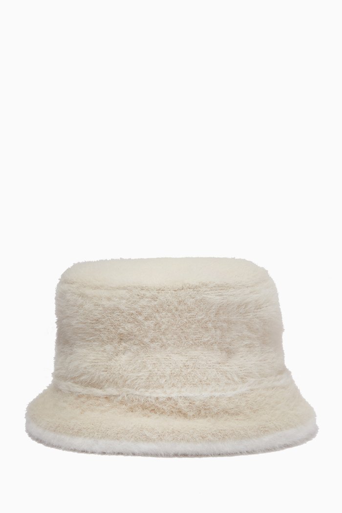 

Le bob Neve in Fluffy Nylon, Neutral