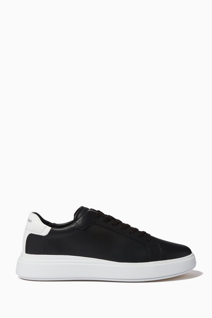 

Logo Low-top Sneakers in Leather, Black