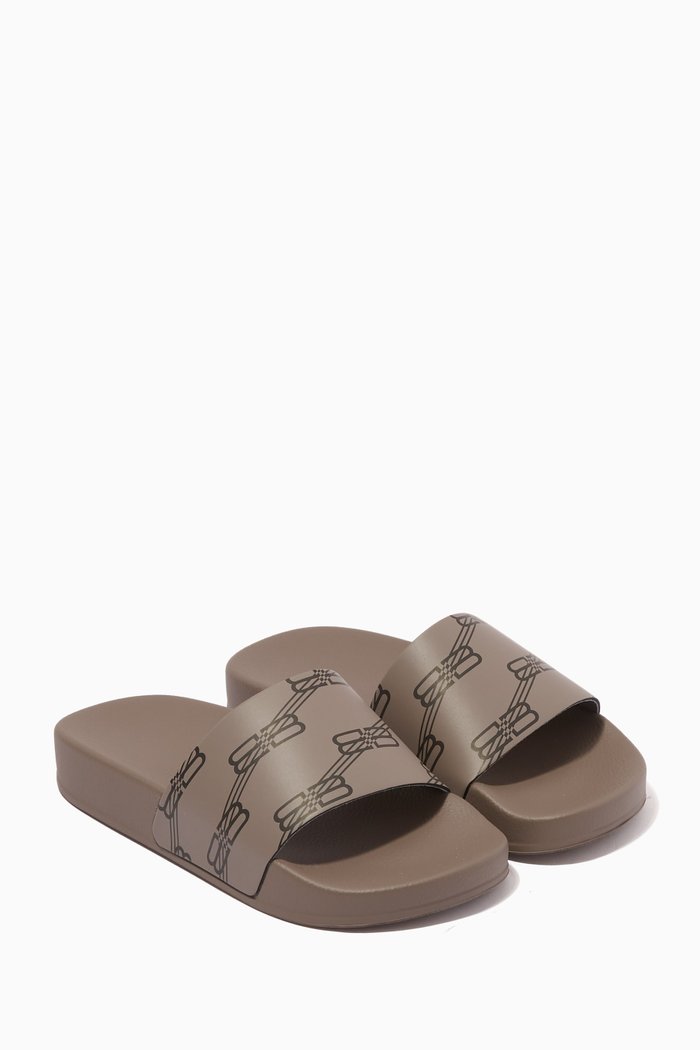 

Logo Slides in Rubber, Grey