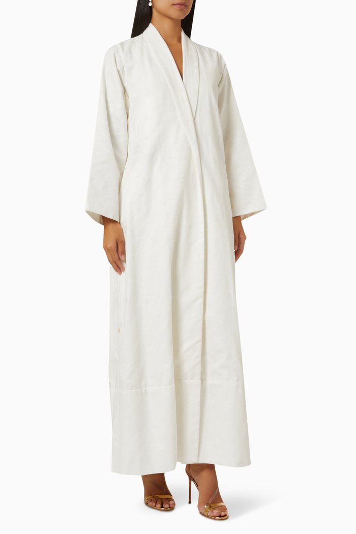 

Zainah Abaya, Neutral