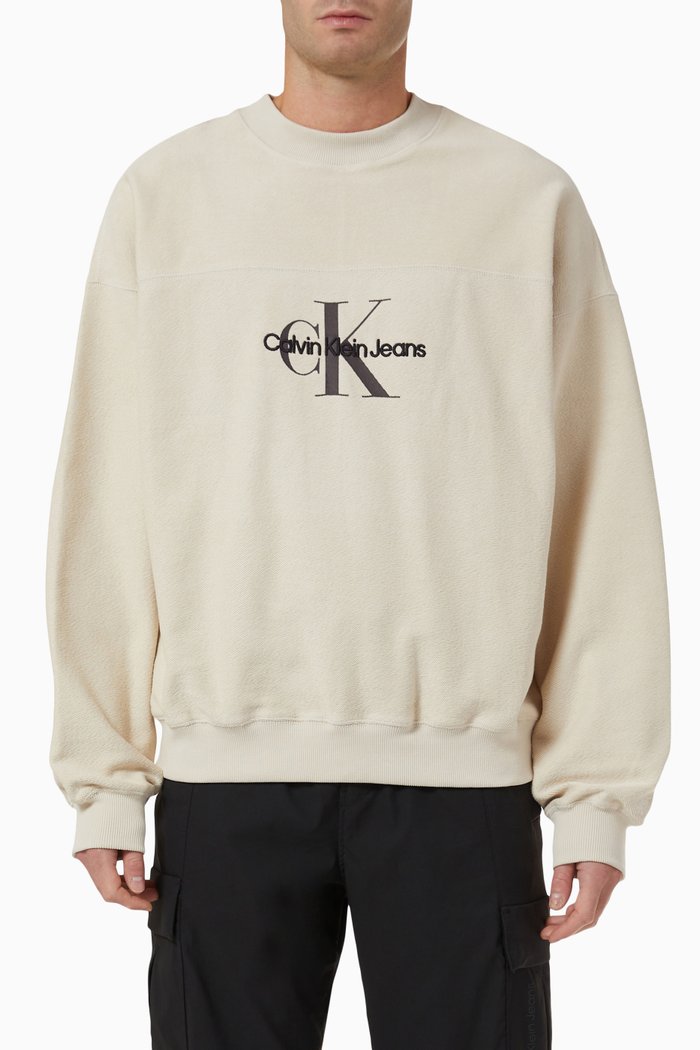 

Oversized Logo Sweatshirt in Fleece, Neutral
