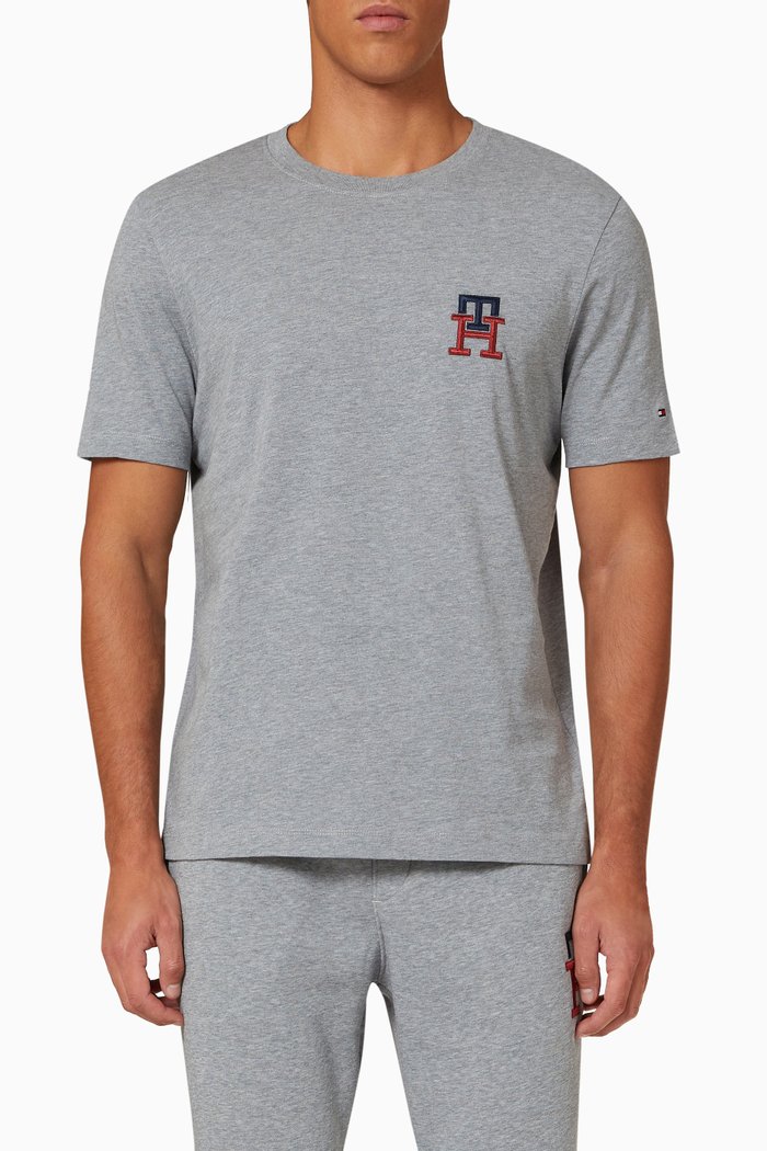 

Essential Monogram T-shirt in Cotton, Grey