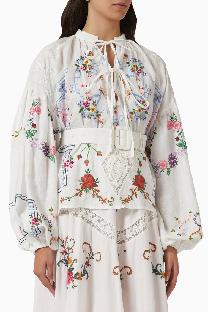 

Dream in Colour Embroidered Blouse in Linen, Neutral