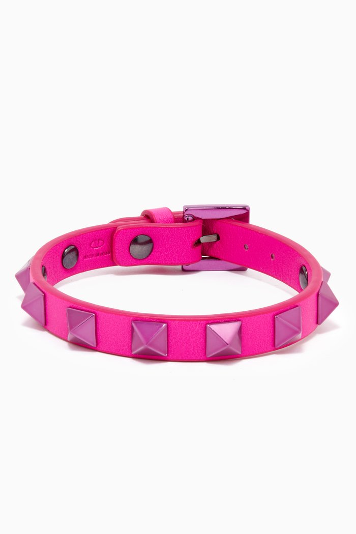 

Valentino Garavani Studded Bracelet in Leather, Pink