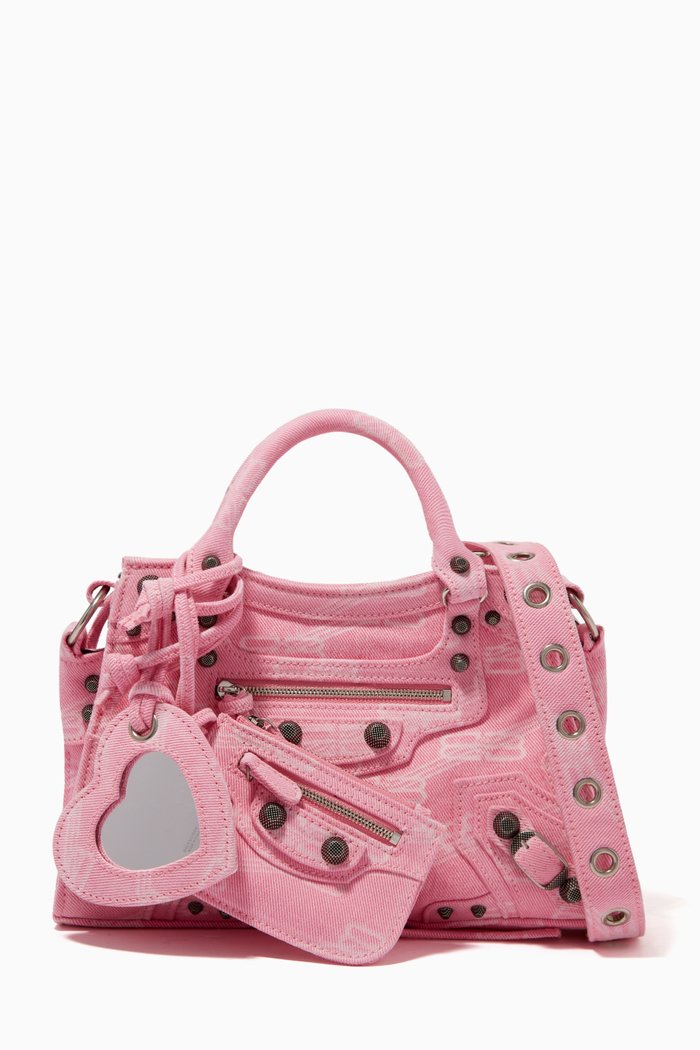 

Neo Cagole XS Shoulder Bag in Arena Lambskin, Pink