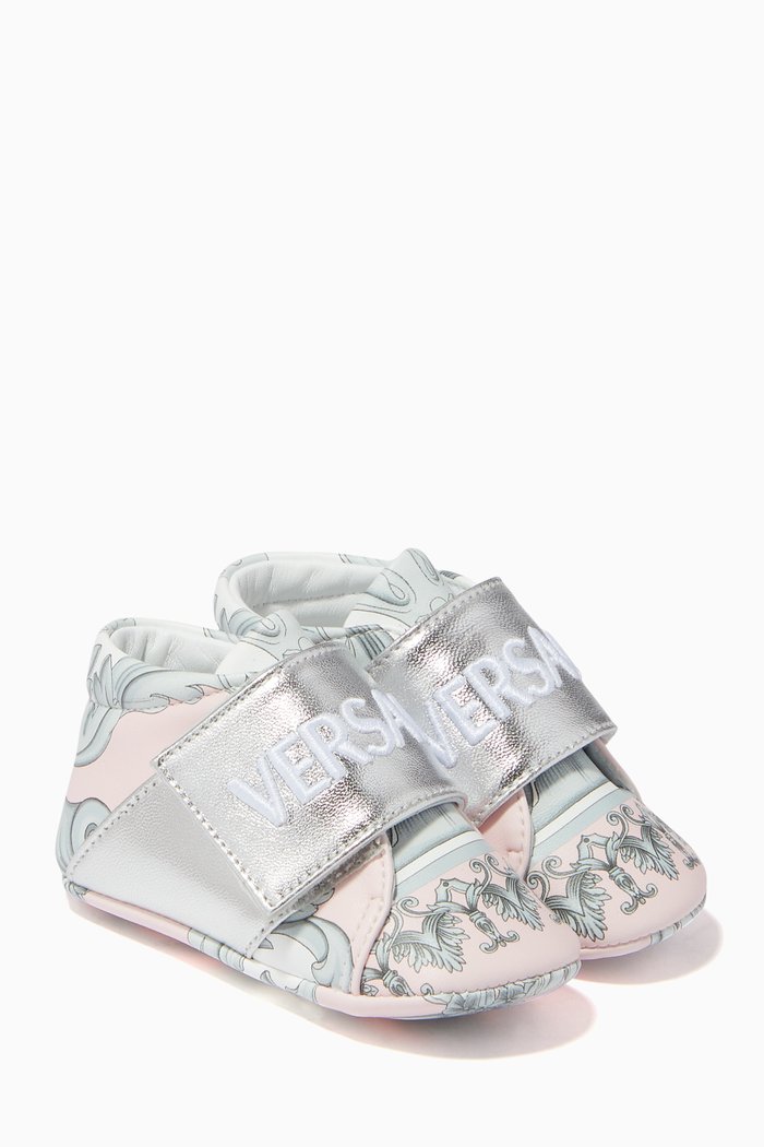 Baroque Logo Sneakers in Metallic Calfskin Leather, Pink