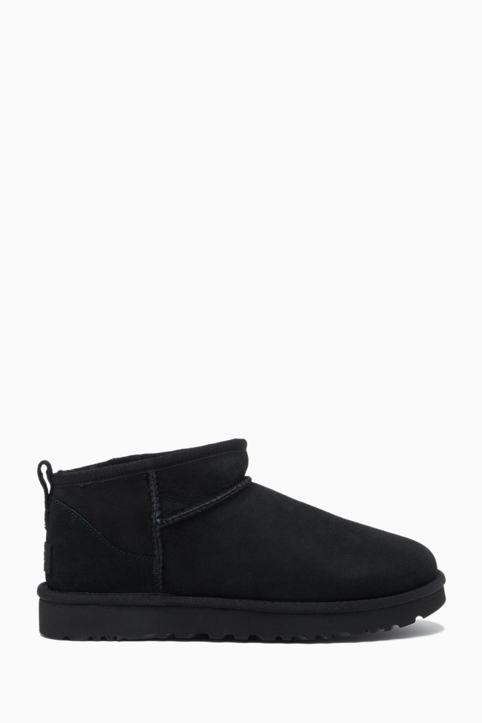 Classic Ultra Mini Boot in Leather & Fur, Black