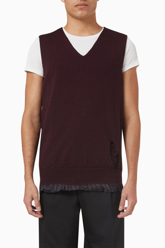 

Distressed Sleeveless Sweater in Wool, Red
